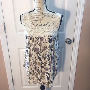 Hazel Floral‎ Sleeveless Crochet Babydoll Shirt Size Large